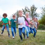 Jeux coopératifs 6-12 ans sans matériel : amusez-vous tout en apprenant à collaborer
