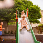 Les toboggans pour enfant : des modèles adaptés pour chaque tranche d&rsquo;âge